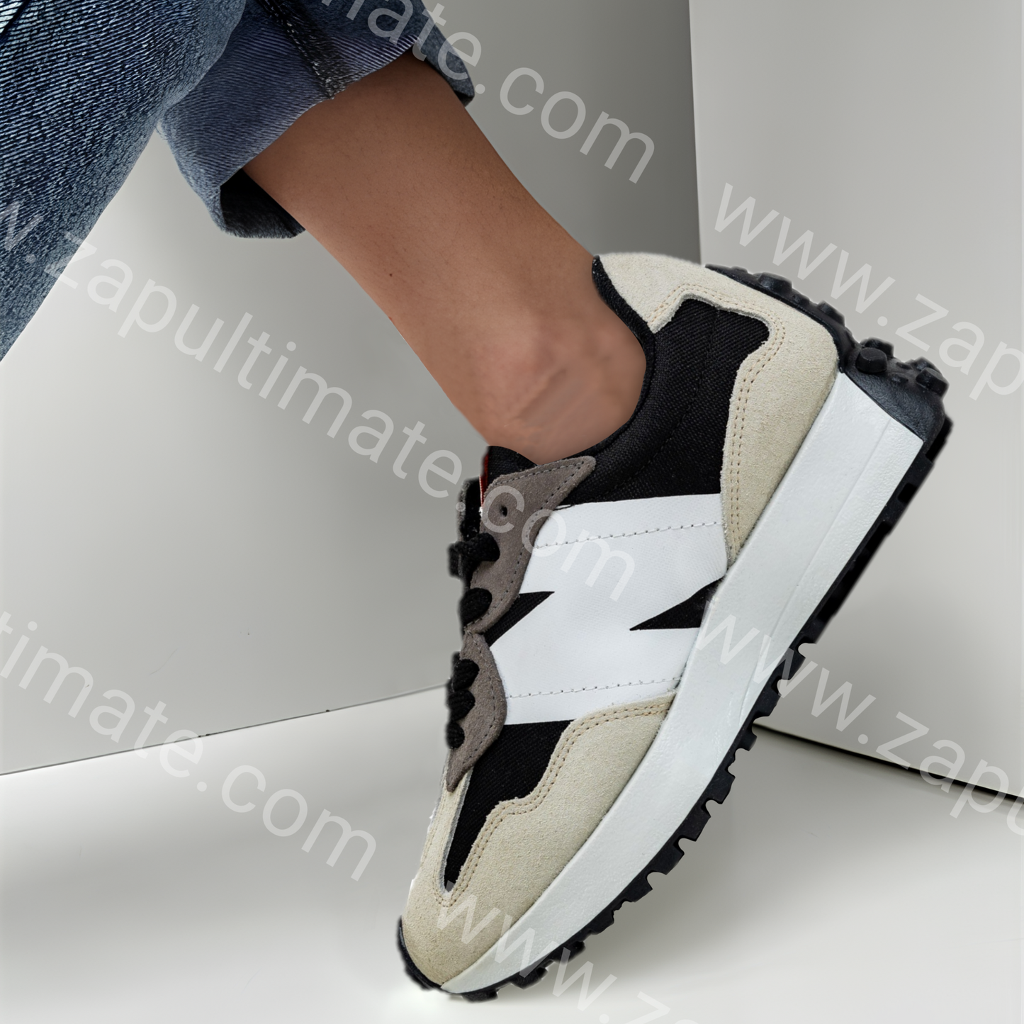 NEW BALANCE 327 BLANCO NEGRO BEIGE