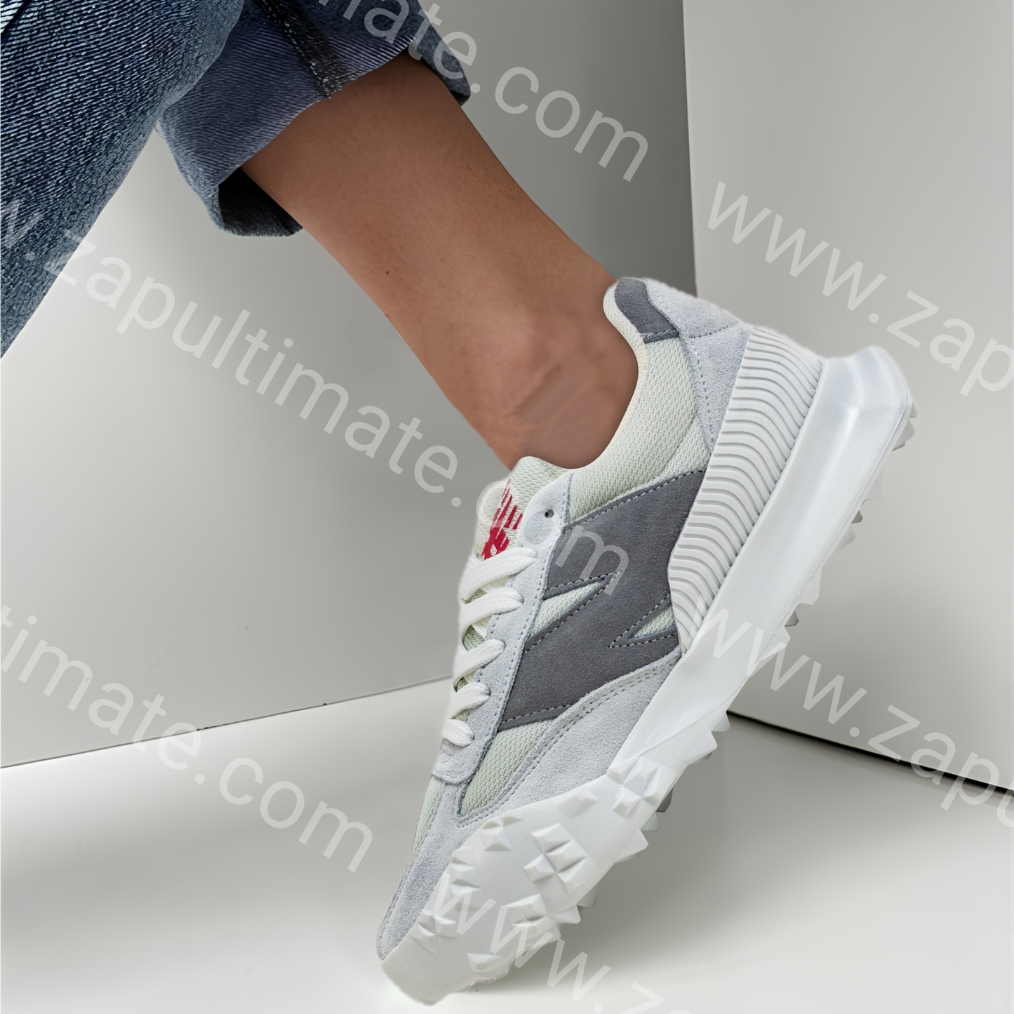 NEW BALANCE - GRIS Y BLANCO