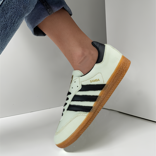 ADIDAS SAMBA CREMA Y NEGRO