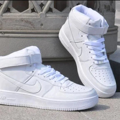 NIKE BOTA BLANCO